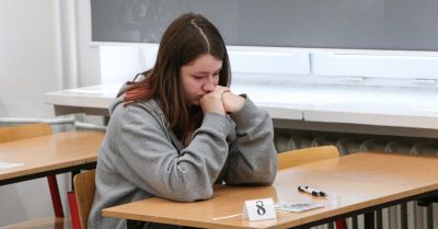 Uczniowie klas VIII piszą egzamin z matematyki - drugą część egzaminu ósmoklasisty